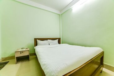 Spot On 62000 Hotel The Raj Palace