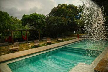 ユースホステル Restaurante, Hostal Y Spa Mama Neyumun