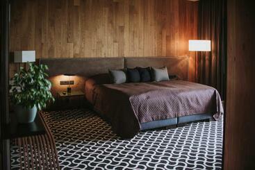 ホテル Lajvér Borbirtok