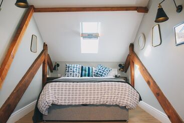 בית מלון כפרי The Royal George