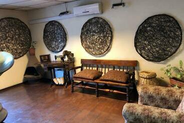 פנסיון Pensión Y Residencial Aleros De Molina