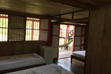 هاستل Posada Cabañas Punta Roca