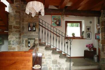 فندق Agriturismo Clochiatti