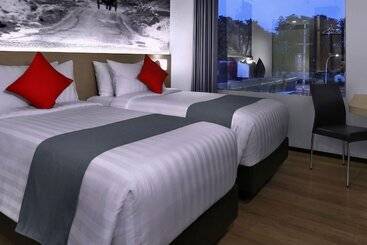 호텔 Neo+waru Sidoarjo By Aston