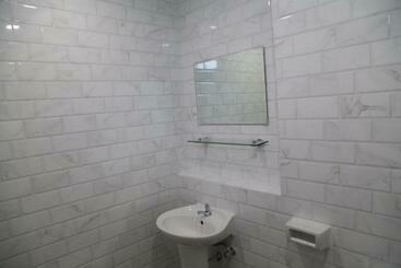 Pensão Ben At Salaya