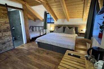 호스텔 Penzion Farma žleby