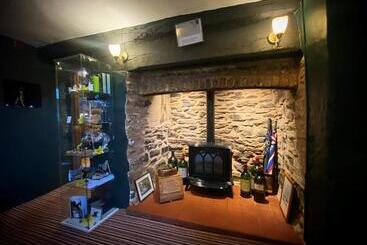 호스텔 Tarr Farm Inn