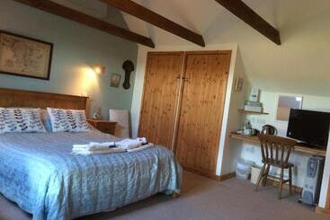 مبيت وإفطار Knockaloe Beg Farm