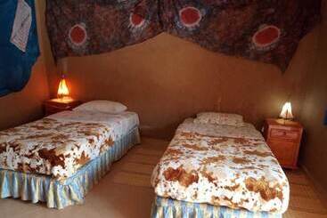 تختخواب و صبحانه Maison Nomades