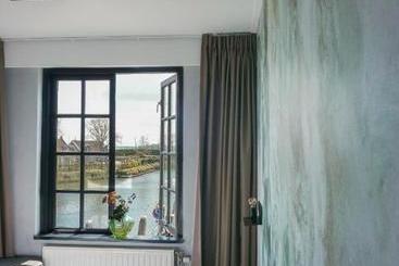 호텔 Het Wapen Van Willemstad