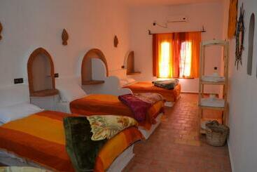 בית מלון כפרי Hôtel Restaurant La Gazelle De Dades