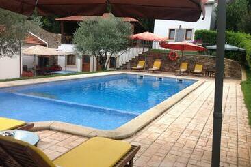 هتل Solar De Rabal