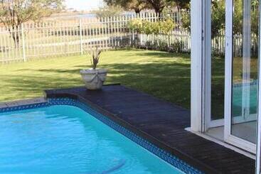 بنسيون Indigo Moon Guesthouse