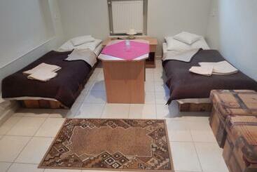 ペンション Penzión A Reštaurácia Pod Hradom, Turńa Nad Bodvou