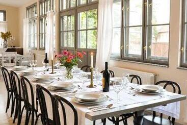 Пансион Transylvania Guesthouses