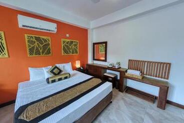 リゾートホテル Mapakada Village   Mahiyanganaya