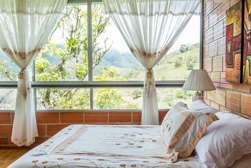 هاستل Hosteria Florecer