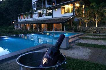 Отель Explore Sinharaja Rain Forest Tour Camp