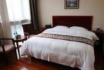 Отель Greentree Inn Anhui Bengbu Yudu Avenue Xinhe Rd. Express