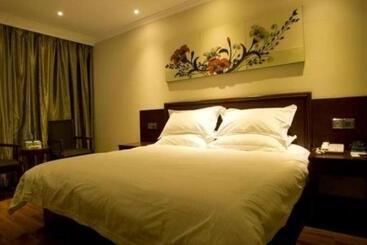 בית מלון כפרי Greentree Inn Fuzhou Dongxiang Longshan Express