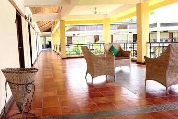 فندق Landmark Woods