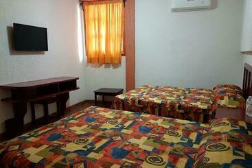 Отель Maria Del Refugio