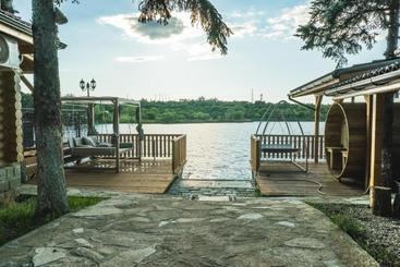 ペンション къща за гости