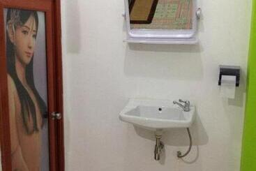 פנסיון Jidapha Rooms