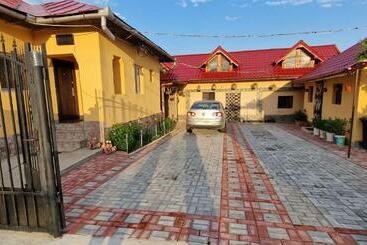 پانسیون Casa Andreea