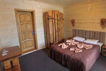 فندق صغير Oksamit Resort