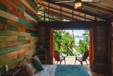 Bed and Breakfast Surf Break At Paunch