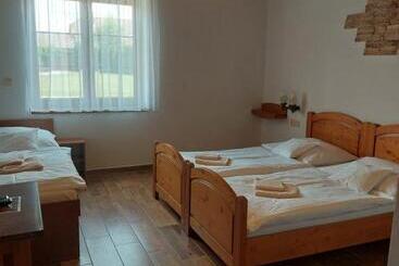 ホテル Tři Věžičky