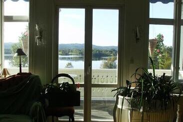 Täljegården Lantgårdshotell