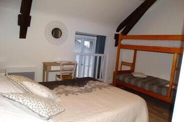مبيت وإفطار Chambres D'hôtes De La Ferme Auberge De Mésauboin