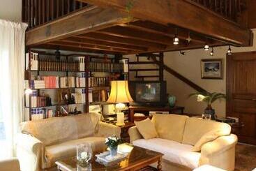 민박 Les Chambres De La Maxe