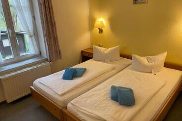 فندق Gutshaus Kajahn