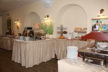 Отель Land Plan