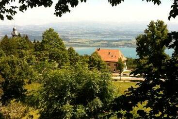 فندق Petit Hôtel De Chaumont