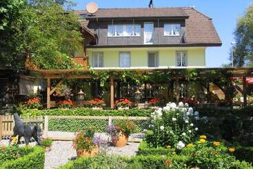 Pensionat Wirtshaus Rutihof