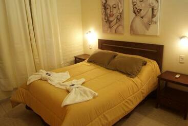 アパートホテル Apart C&c Jáchal