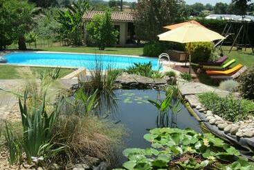 مبيت وإفطار Les Chambres D'hôtes De Cayrac