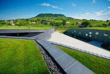 Отель Kreinbacher Birtok