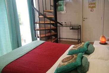 פנסיון Pensión Isla   Couples Only