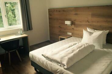 Buchners Hotel & Restaurant