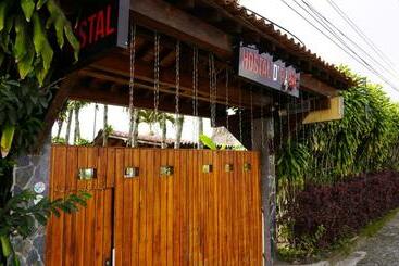 فندق Hostal De Paris