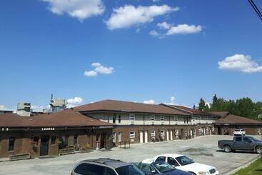 فندق Prospector Inn