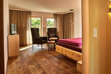 Пансион Stern Romantik Am Hof