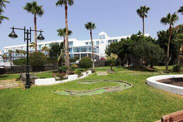 Aparthotel Costa Volcán & Spa