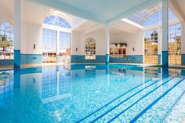 Апартаменты Colina Village