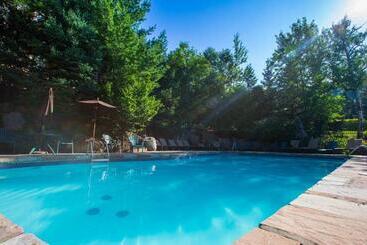 Отель Le Lodge de la Montagne